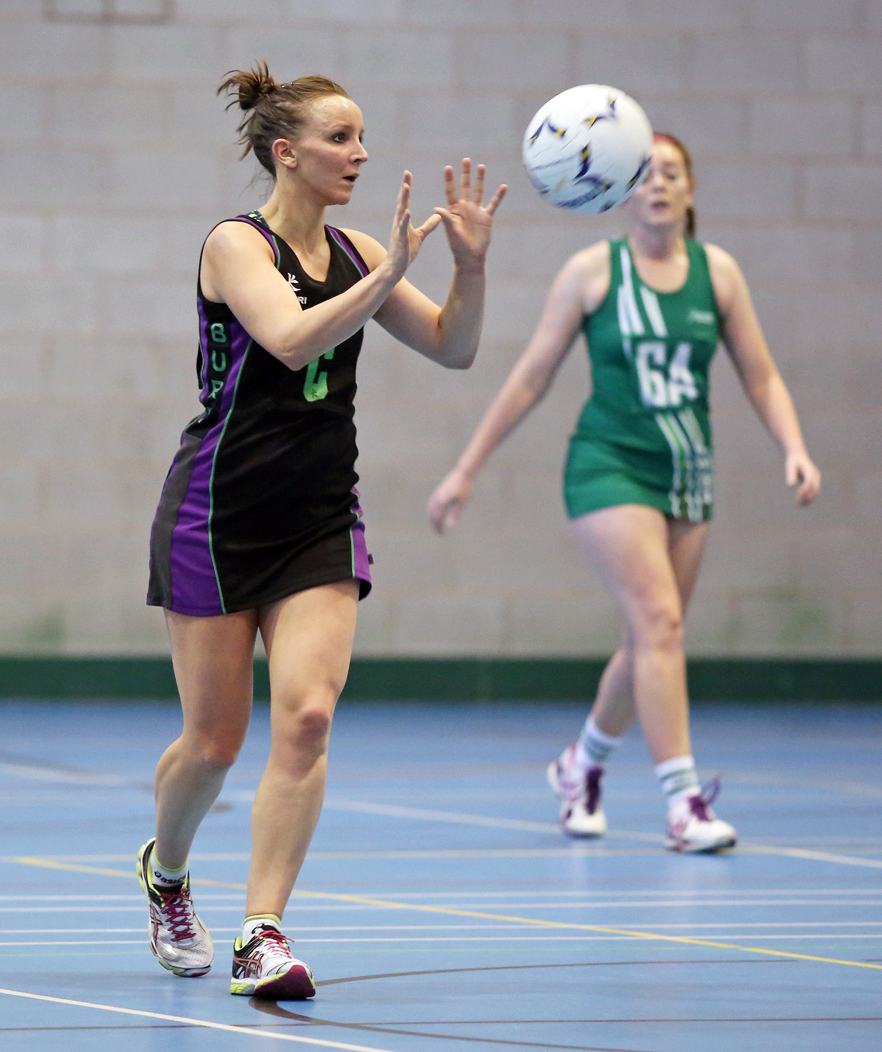 NETBALL: YWCA Bury keep up the pressure on Premier table-toppers - Bury Times