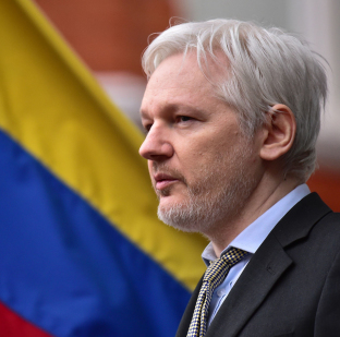 Julian Assange 'to face extradition' after Chelsea Manning clemency decision - Bury Times
