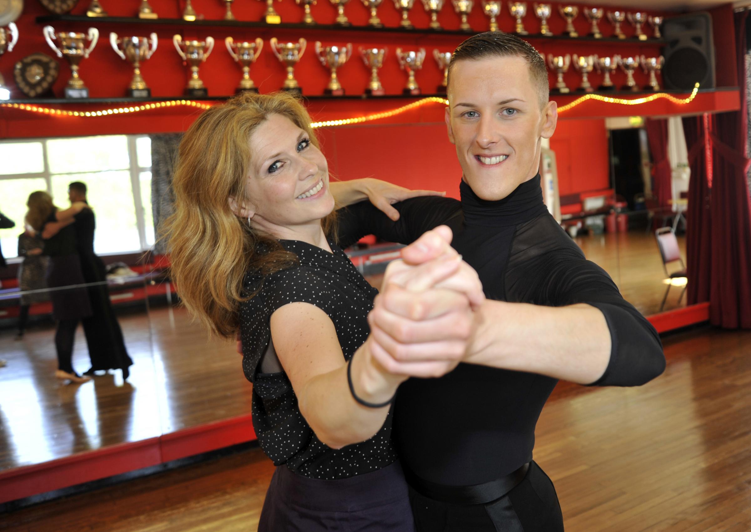 PICTURES/VIDEO: Emmerdale stars swap set for dance floor during Strictly-style competition