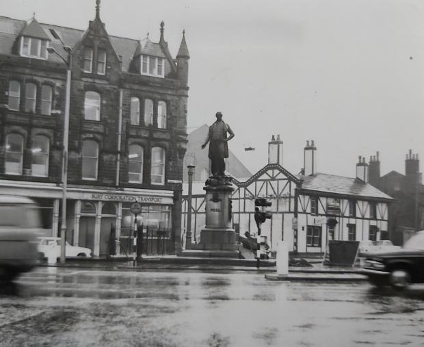Bury Times: Market Place, Bury, with statue of Sir Robert Peel centre, in 1966