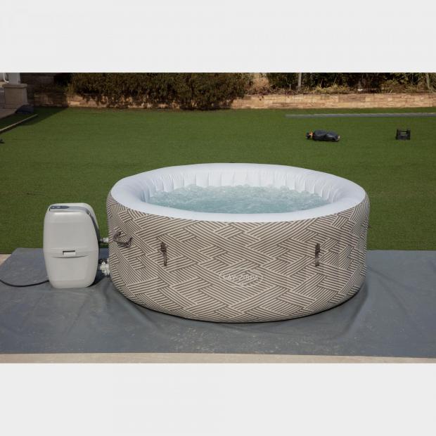 Bury Times: Go Outdoors Lay-Z Spa Hot Tub. Credit: Go Outdoors