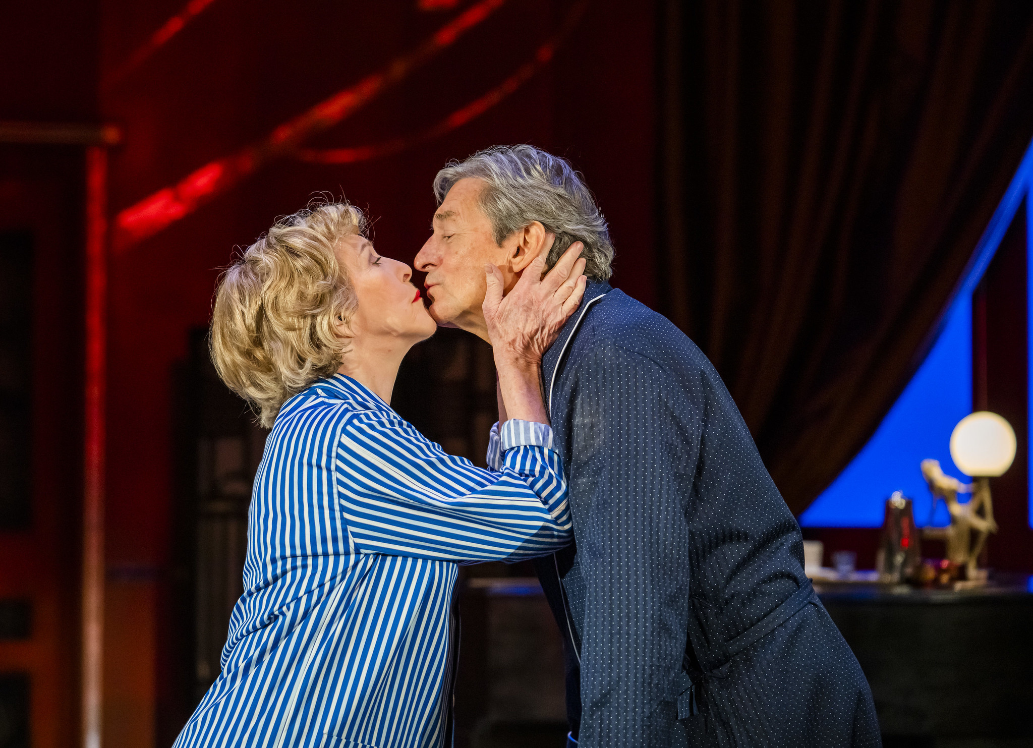 Patrician Hodge and Nigel Havers in Private Lives at The Lowry (Picture: Tristram Kenton)