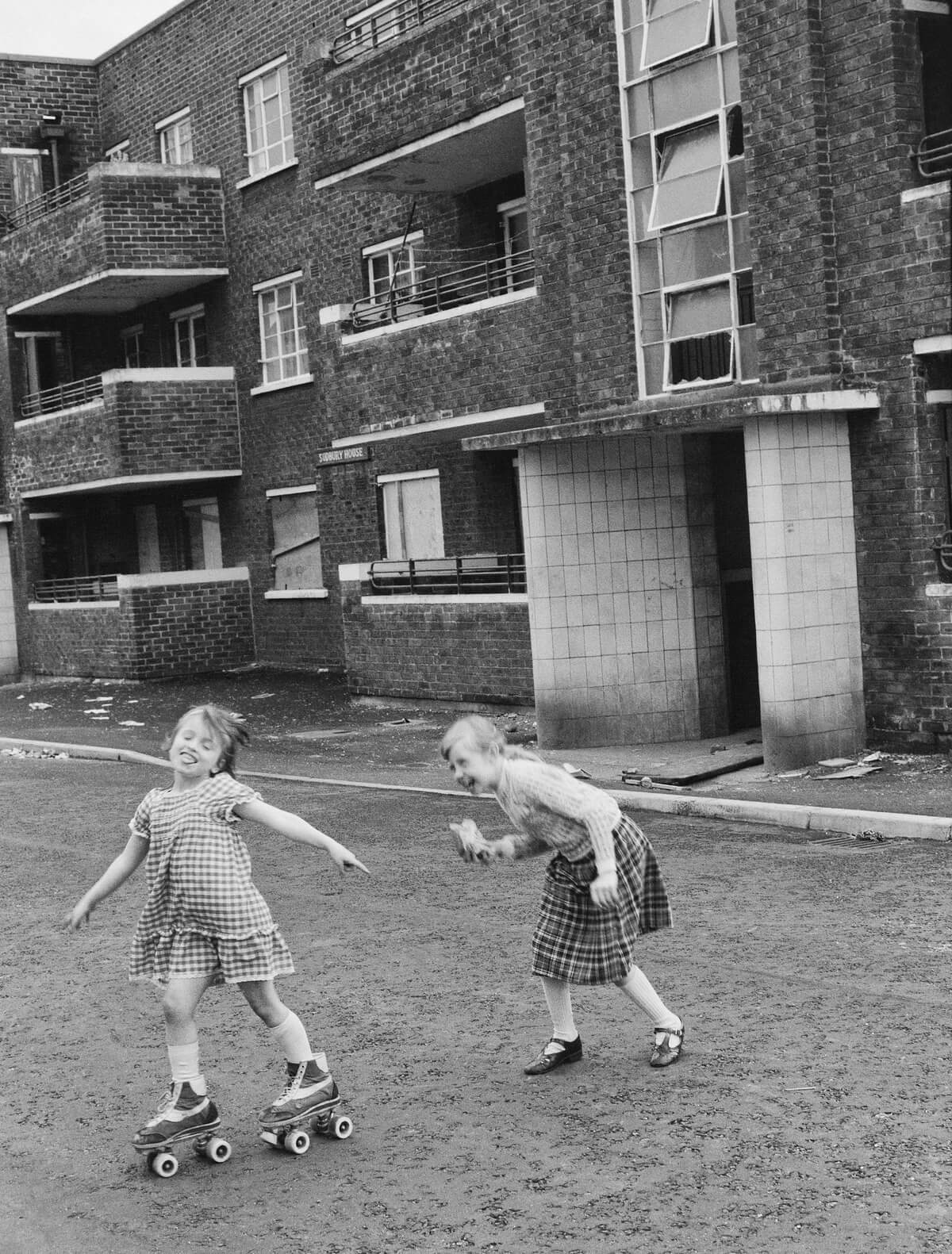 Girls Playing in Ancoats 1970s Photo © Thomas Blower _ British Culture Archive.