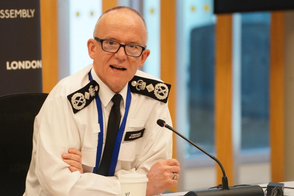 Met Police officers to stop attending mental health incidents